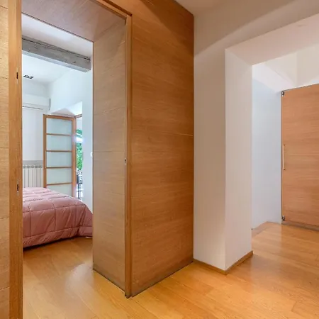 Apartment Pleasant With Garden
